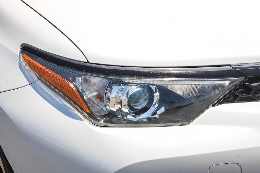Thumbnail: 2017 Toyota Corolla iM - 19