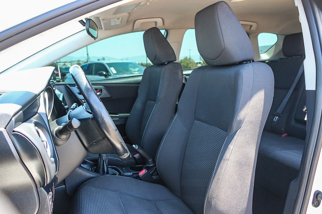 Thumbnail: 2017 Toyota Corolla iM - 10