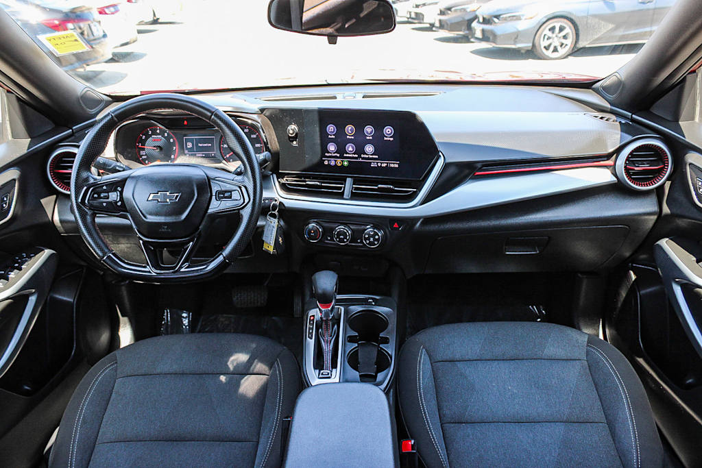 Thumbnail: 2024 Chevrolet Trax - 2