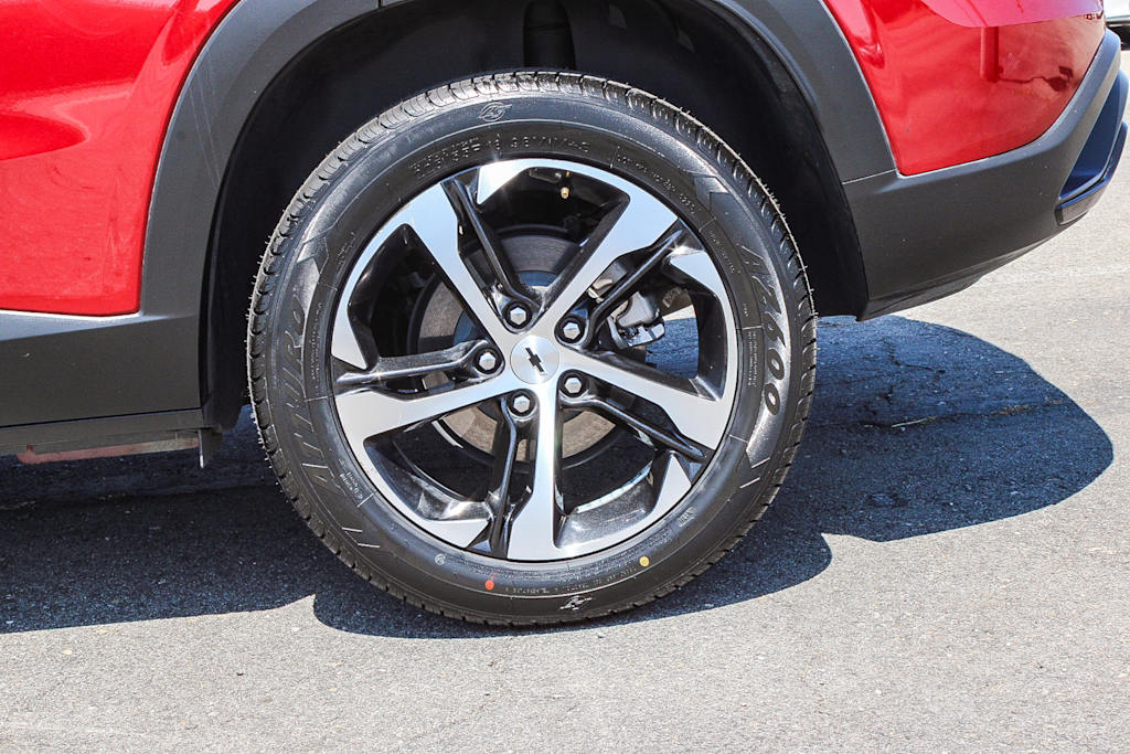 Thumbnail: 2024 Chevrolet Trax - 6