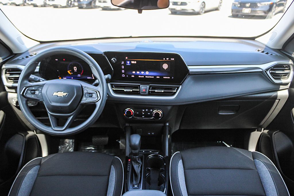 Thumbnail: 2025 Chevrolet TrailBlazer - 2