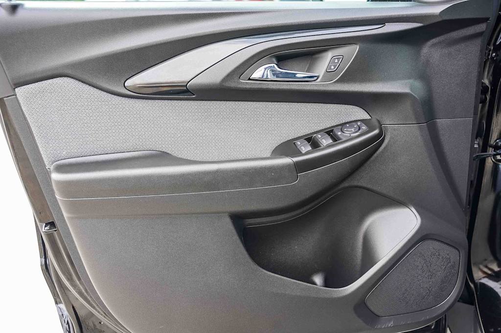 Thumbnail: 2022 Chevrolet TrailBlazer - 22