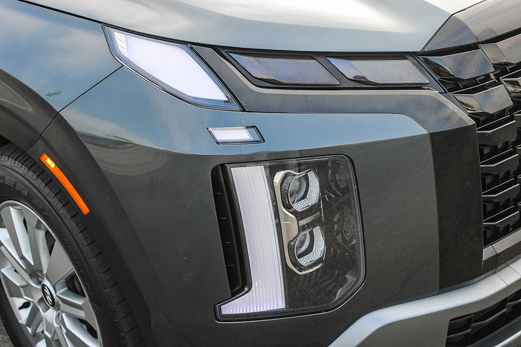 Thumbnail: 2023 Hyundai Palisade - 16
