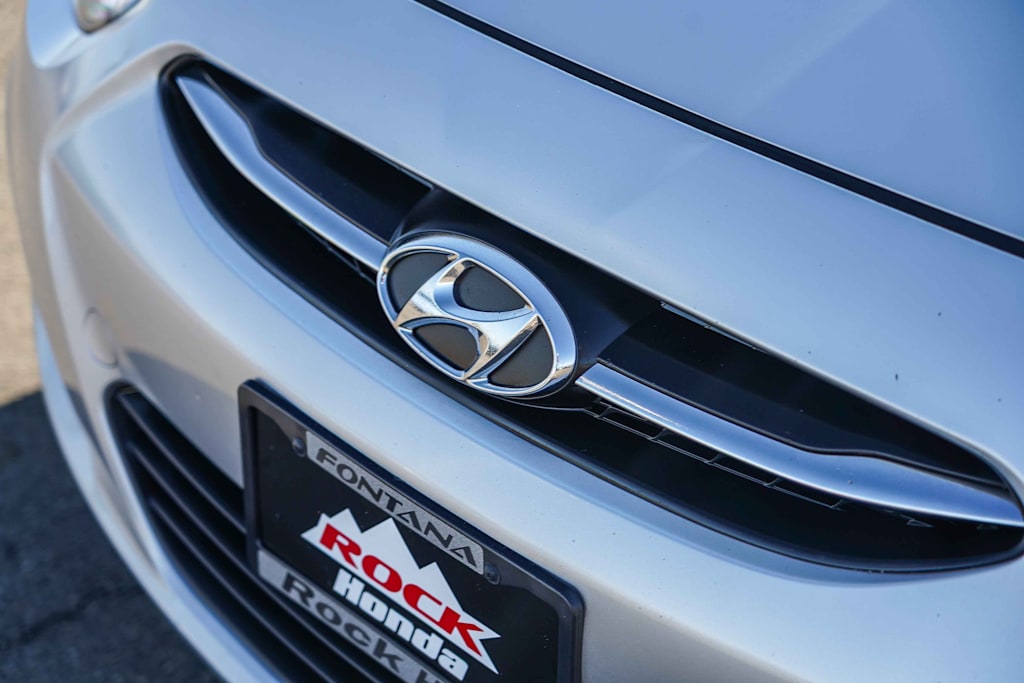 Thumbnail: 2017 Hyundai Accent - 6