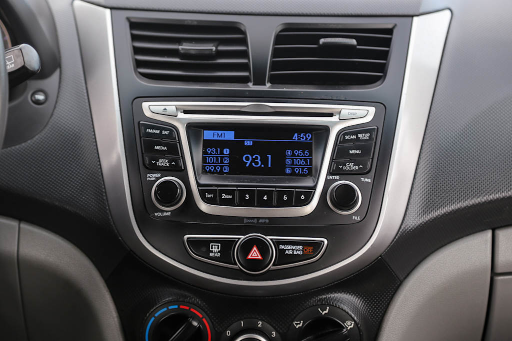 Thumbnail: 2017 Hyundai Accent - 21