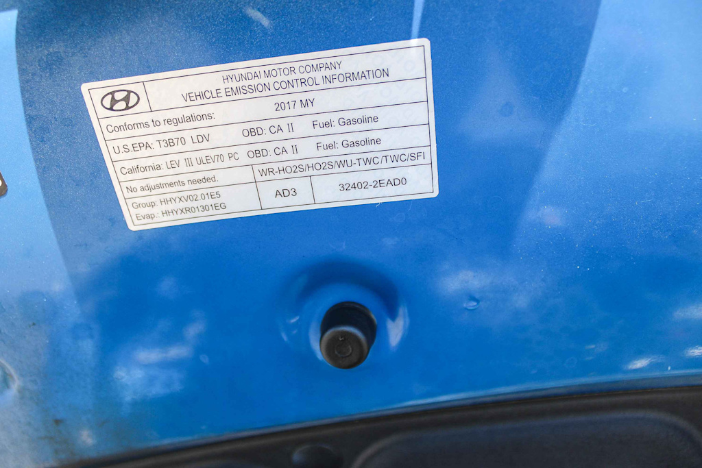 Thumbnail: 2017 Hyundai Elantra - 28