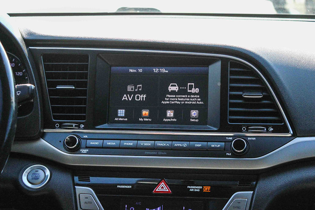 Thumbnail: 2017 Hyundai Elantra - 21