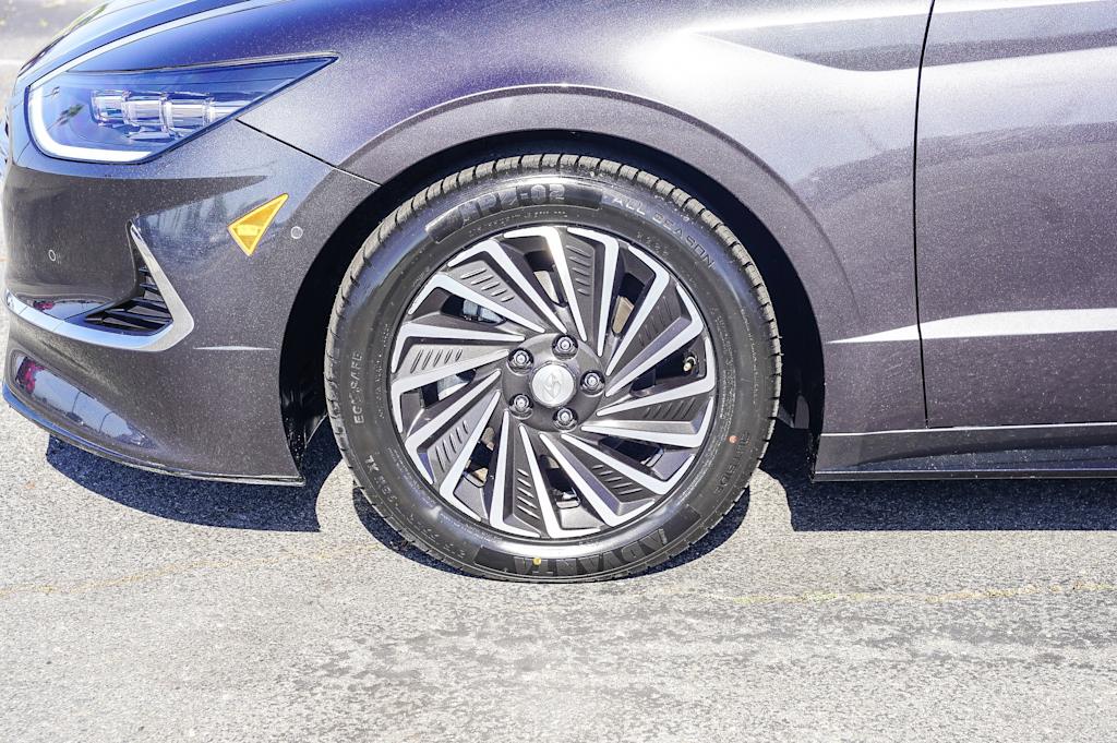 Thumbnail: 2023 Hyundai Sonata - 20