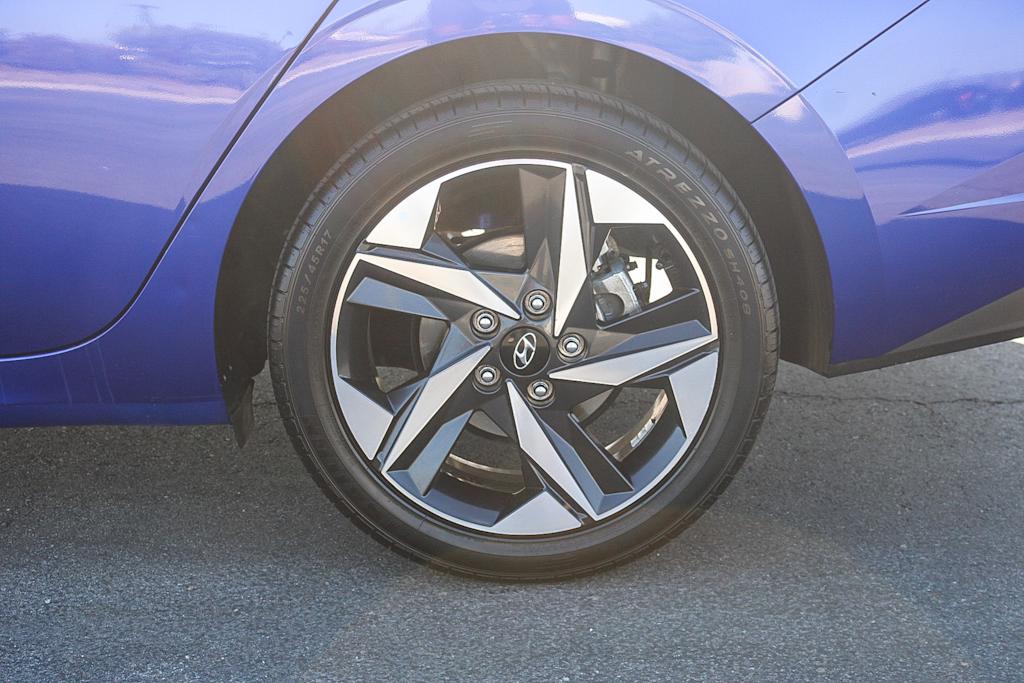 Thumbnail: 2023 Hyundai Elantra - 7