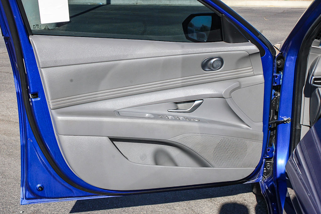 Thumbnail: 2023 Hyundai Elantra - 25