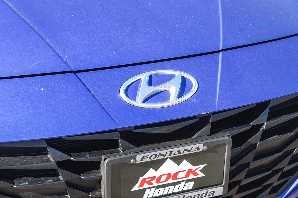 Thumbnail: 2023 Hyundai Elantra - 6
