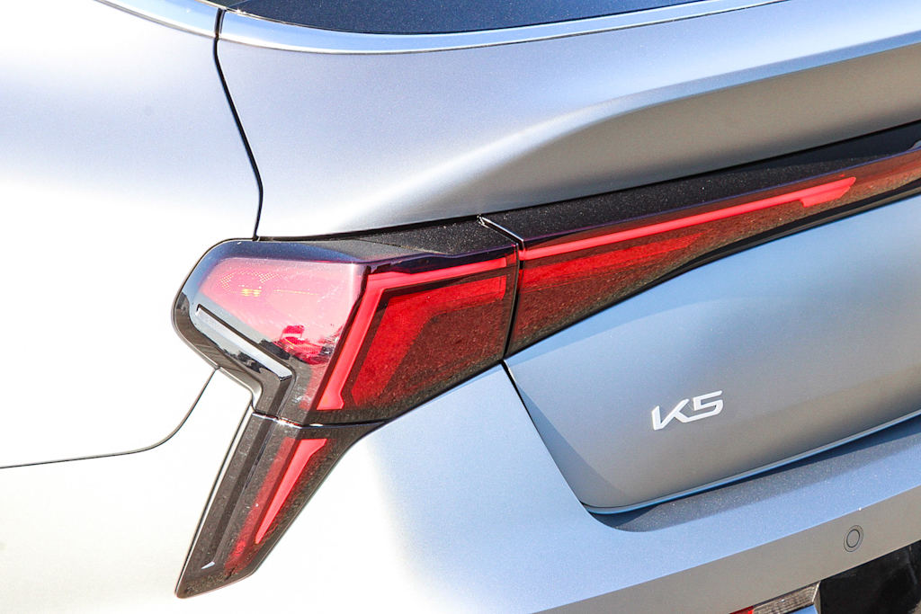 Thumbnail: 2025 Kia K5 - 22