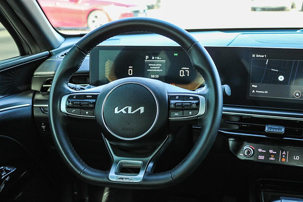 Thumbnail: 2025 Kia K5 - 13
