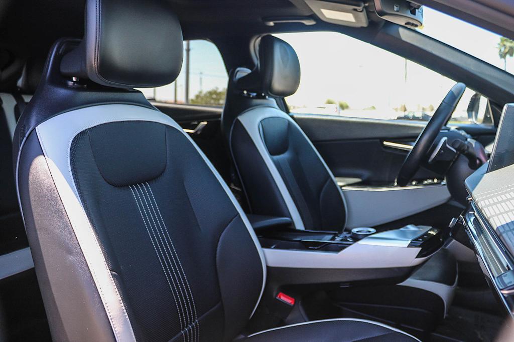Thumbnail: 2024 Kia EV6 - 9