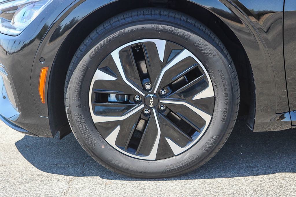 Thumbnail: 2024 Kia EV6 - 22