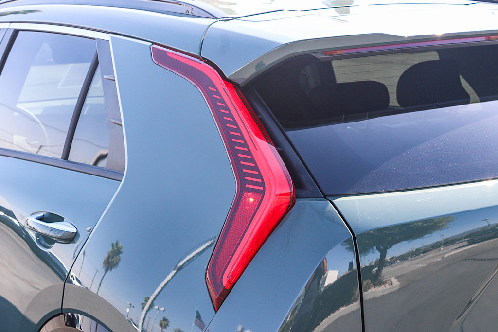Thumbnail: 2023 Kia Niro - 20