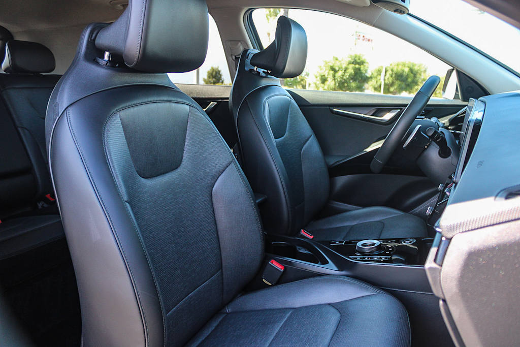 Thumbnail: 2023 Kia Niro - 9
