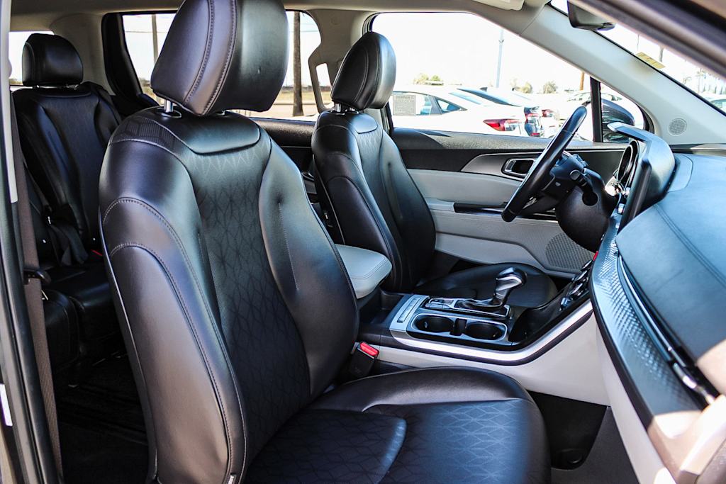 Thumbnail: 2024 Kia Carnival - 10