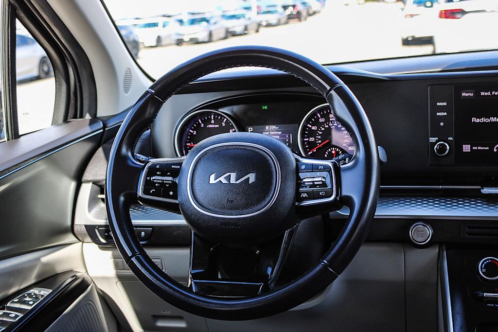 Thumbnail: 2024 Kia Carnival - 13