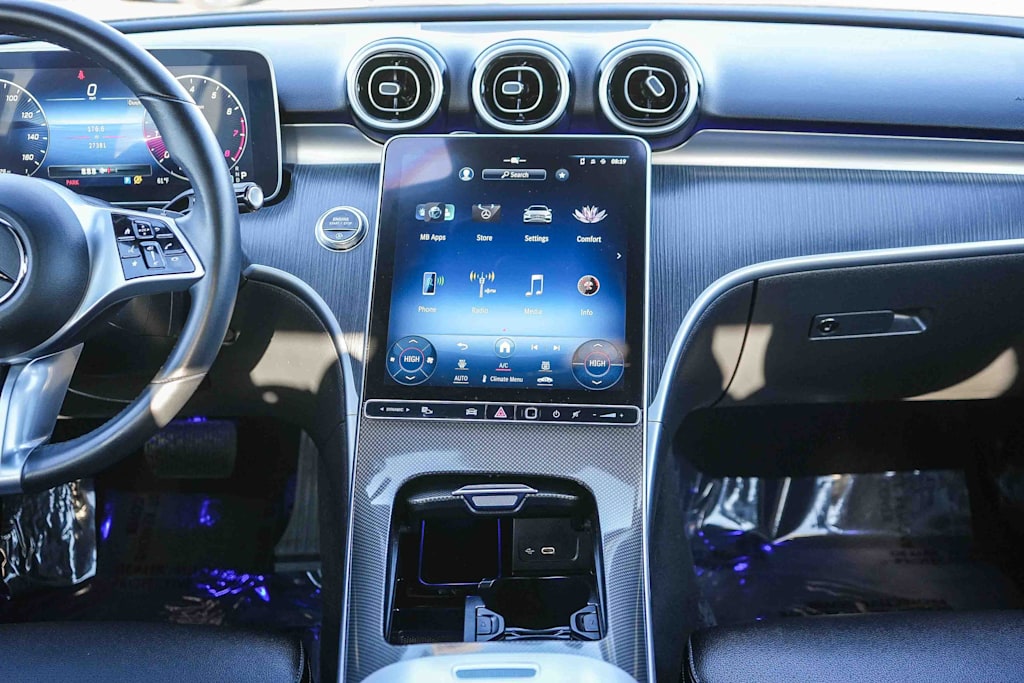 Thumbnail: 2024 Mercedes-Benz C-Class - 8