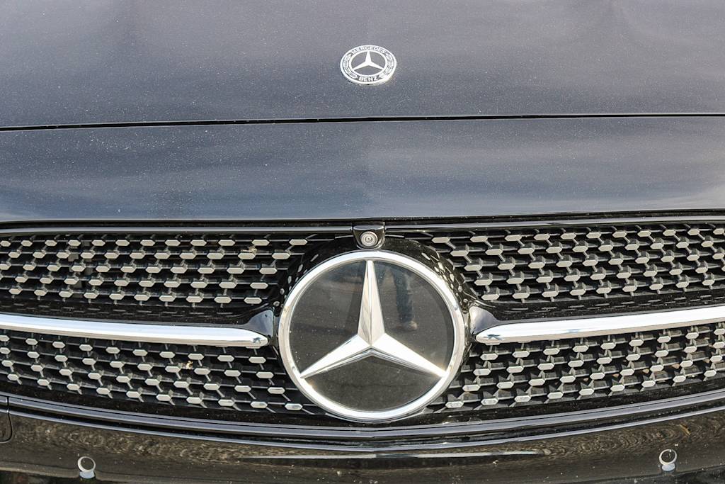 Thumbnail: 2021 Mercedes-Benz E-Class - 6