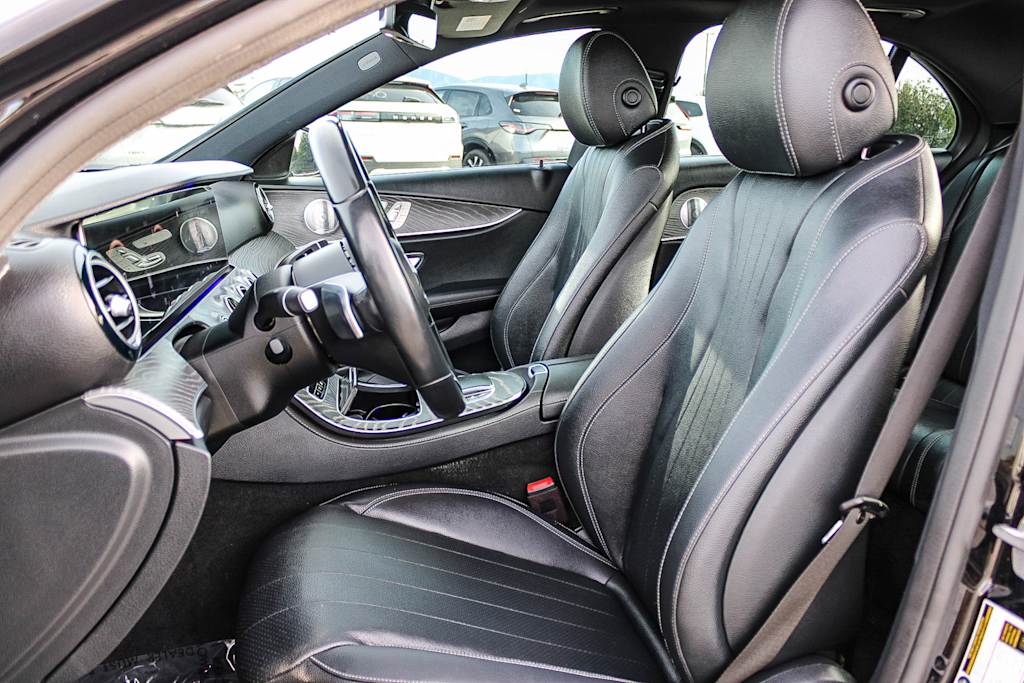 Thumbnail: 2021 Mercedes-Benz E-Class - 11