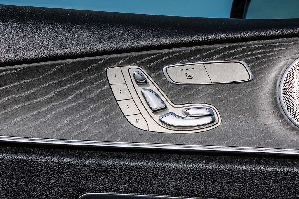 Thumbnail: 2021 Mercedes-Benz E-Class - 23