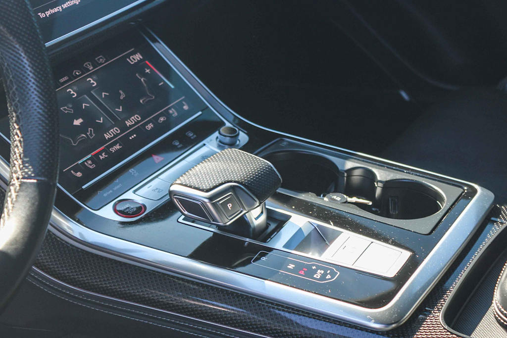 Thumbnail: 2021 Audi SQ8 - 21