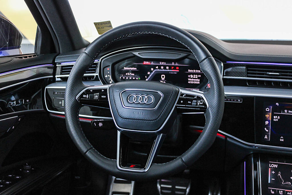 Thumbnail: 2024 Audi S8 - 13