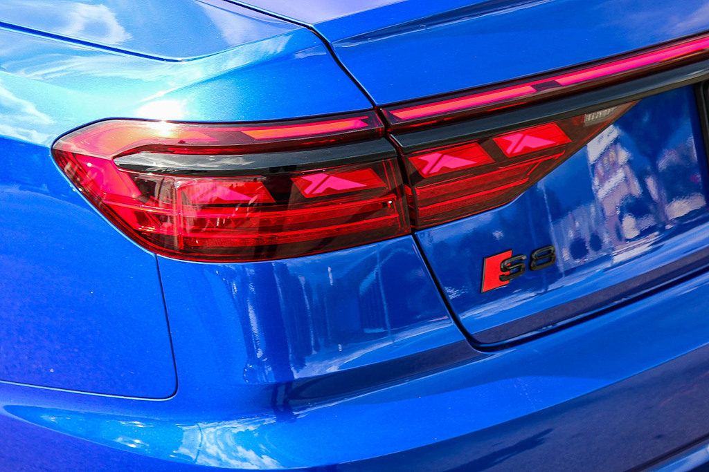 Thumbnail: 2024 Audi S8 - 20