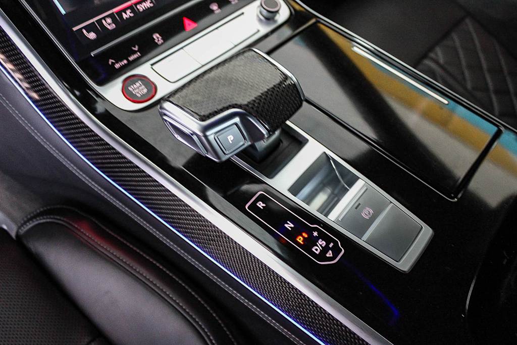 Thumbnail: 2024 Audi S8 - 22