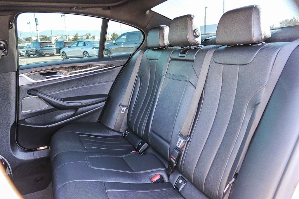 Thumbnail: 2021 BMW 5 Series - 11