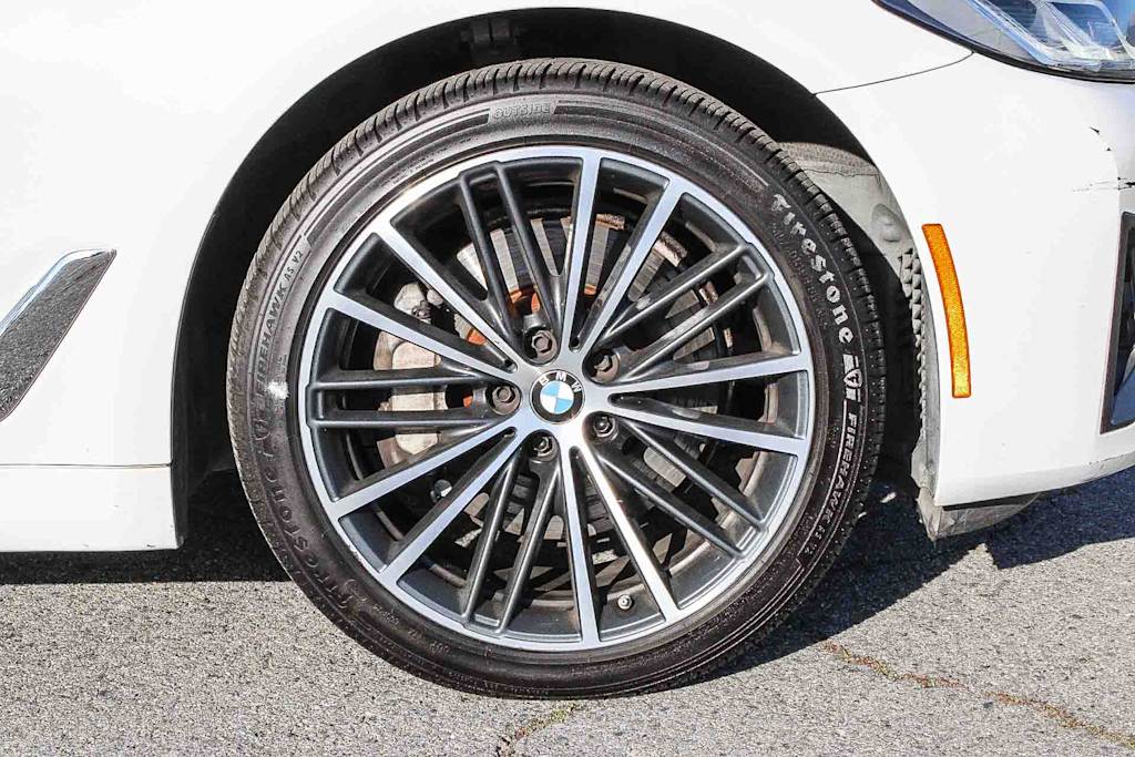 Thumbnail: 2021 BMW 5 Series - 19