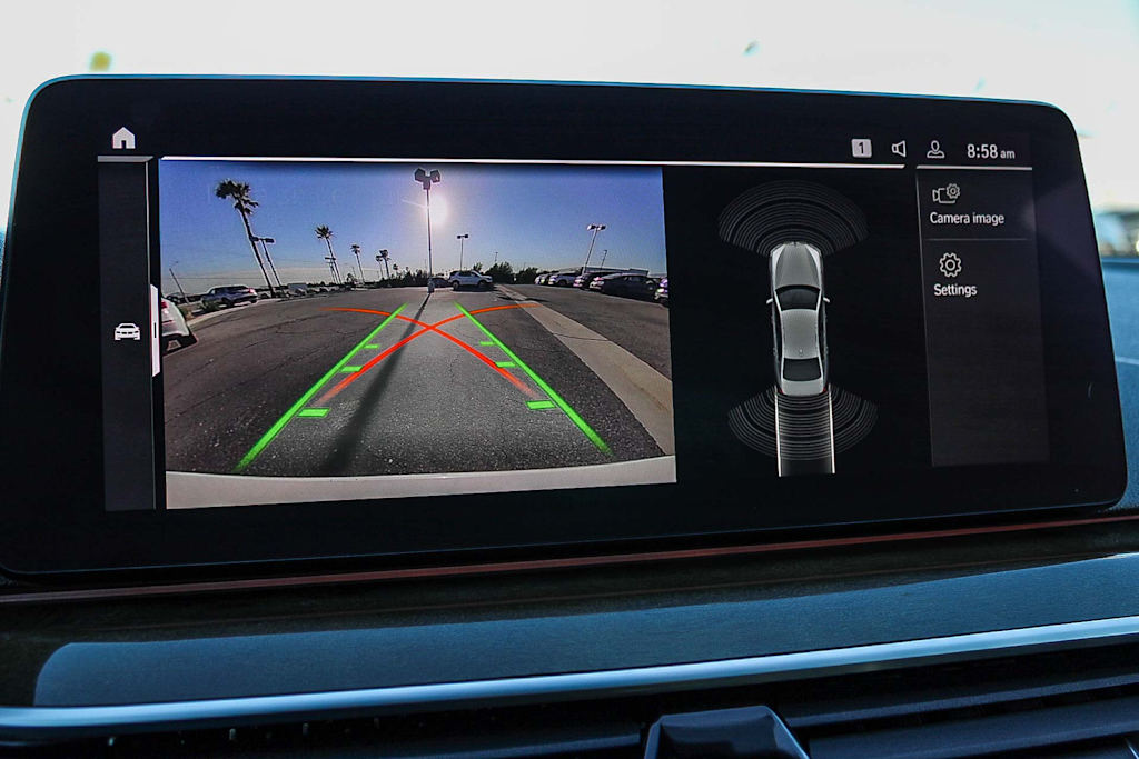 Thumbnail: 2021 BMW 5 Series - 24