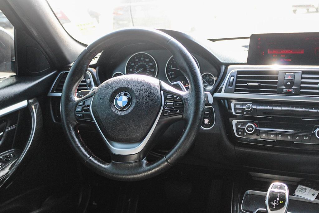 Thumbnail: 2018 BMW 3 Series - 9