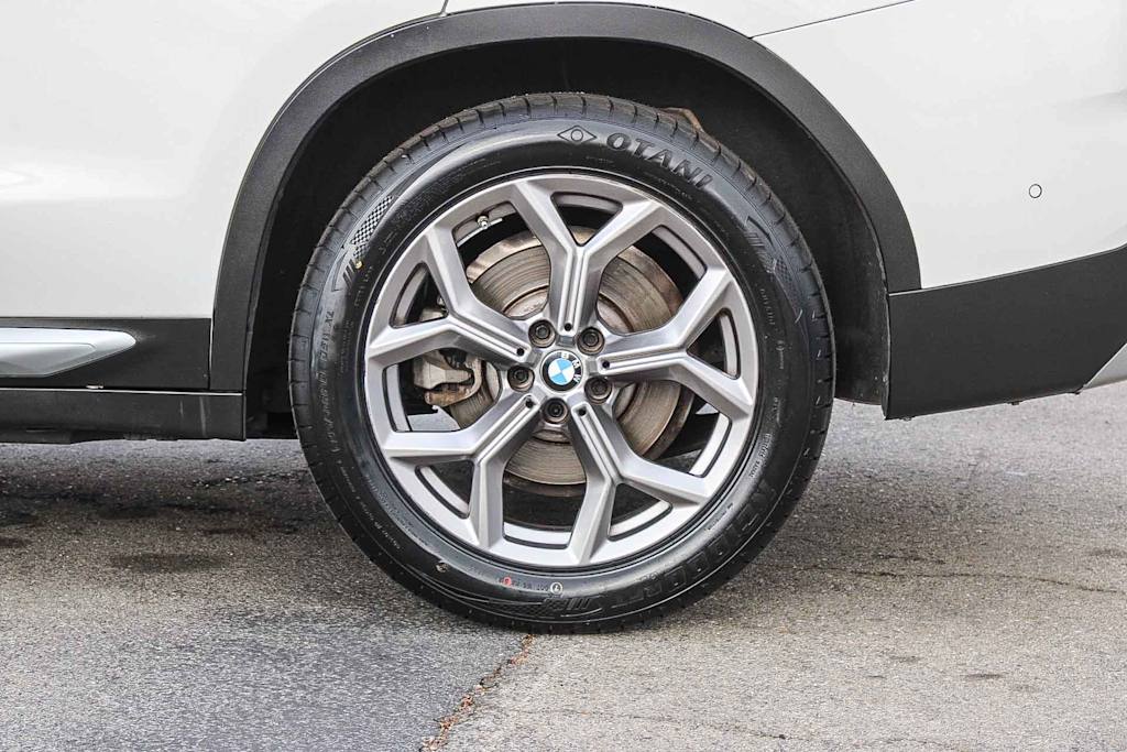 Thumbnail: 2023 BMW X3 - 6