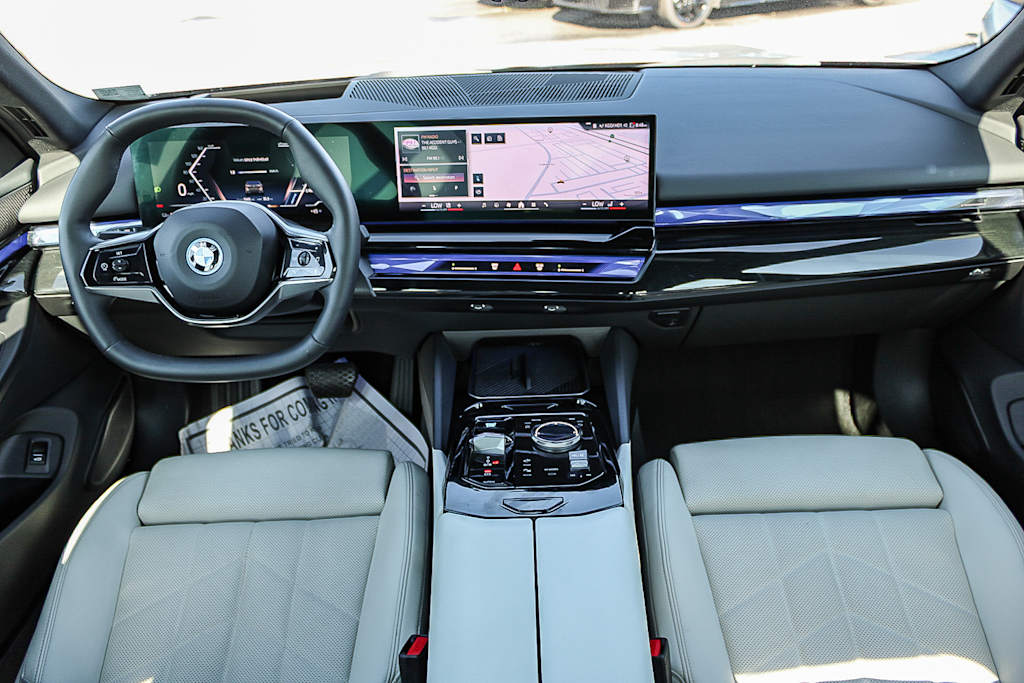 Thumbnail: 2025 BMW i5 - 2