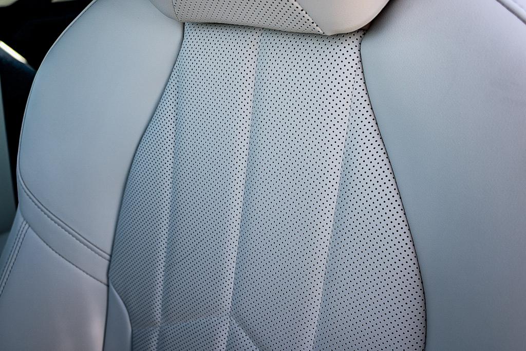 Thumbnail: 2025 BMW i5 - 27