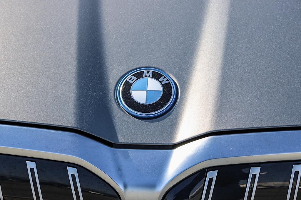 Thumbnail: 2025 BMW i5 - 6