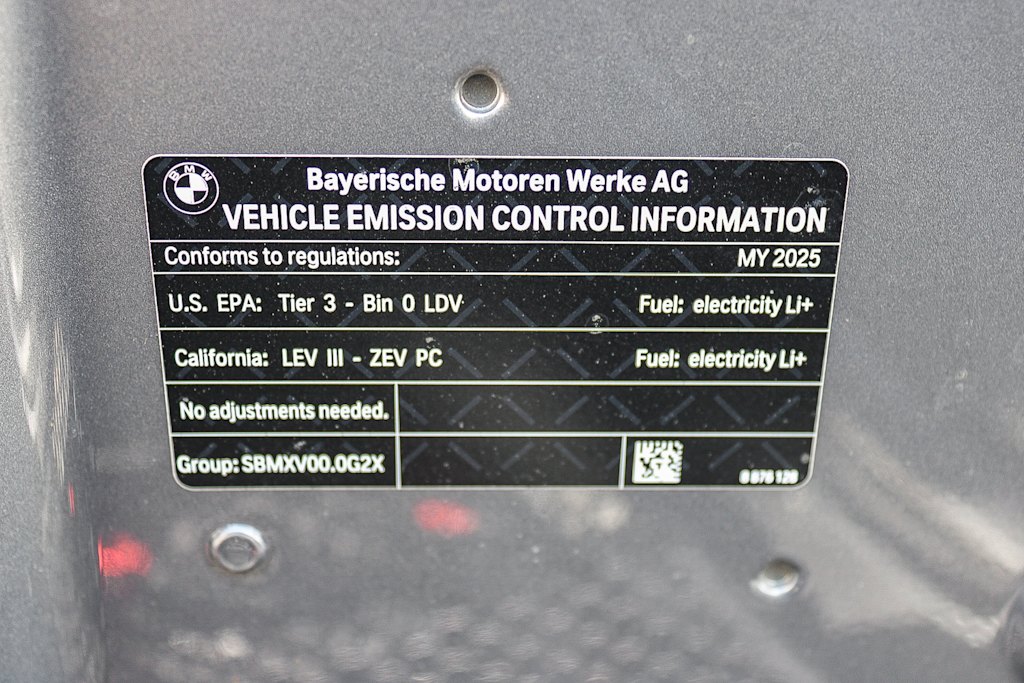 Thumbnail: 2025 BMW i5 - 18