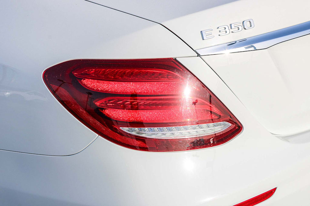 Thumbnail: 2020 Mercedes-Benz E-Class - 21