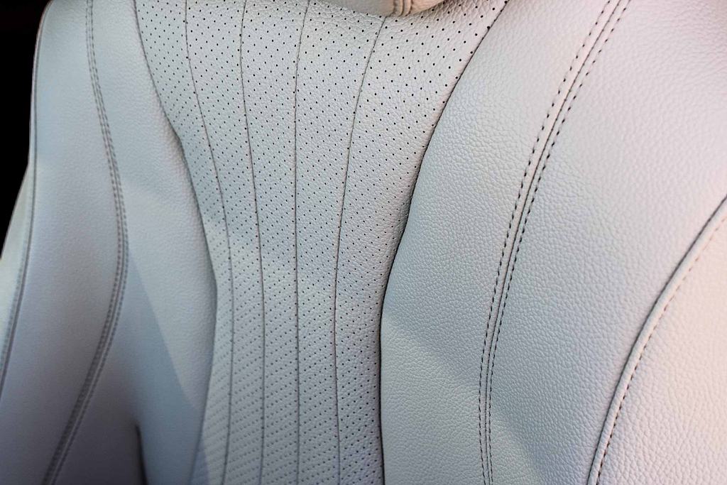 Thumbnail: 2020 Mercedes-Benz E-Class - 26