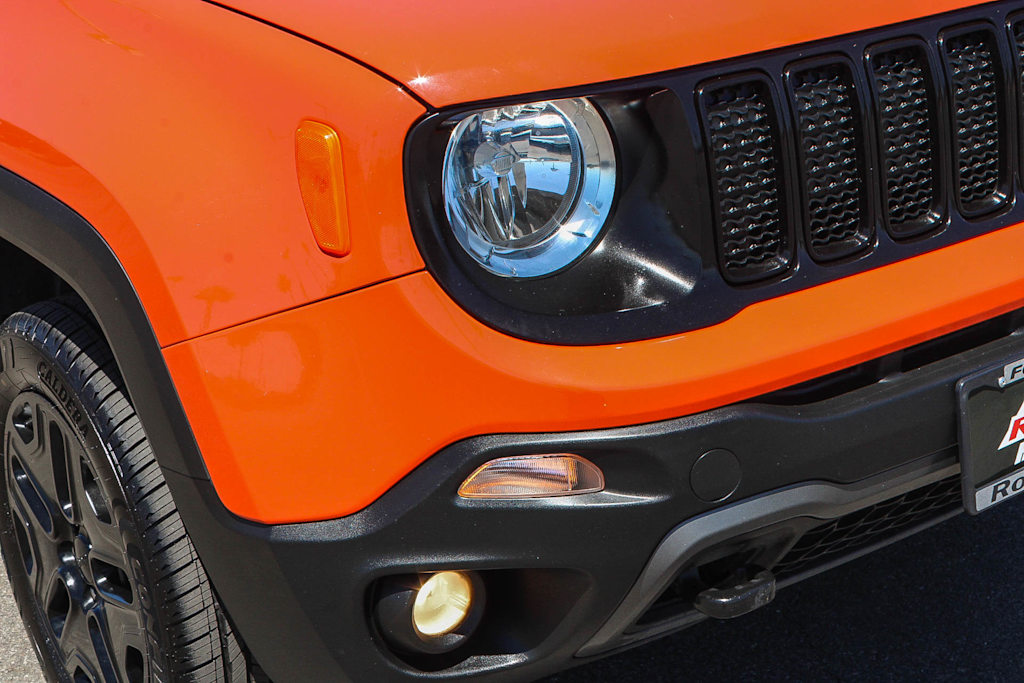 Thumbnail: 2020 Jeep Renegade - 19