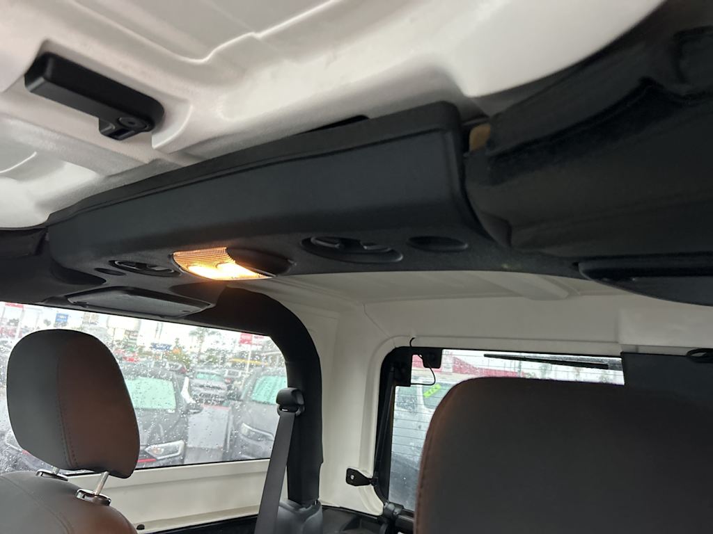 Thumbnail: 2018 Jeep Wrangler - 30