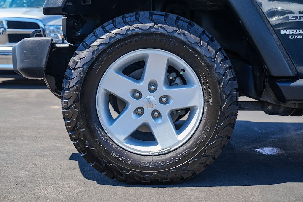 Thumbnail: 2017 Jeep Wrangler - 5