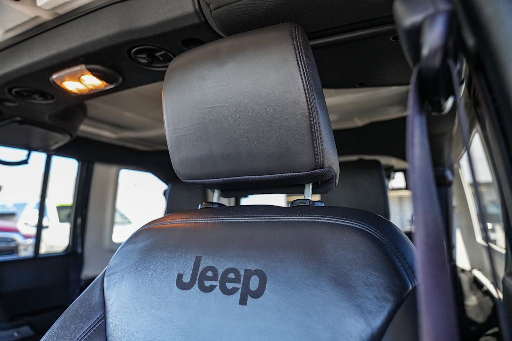 Thumbnail: 2017 Jeep Wrangler - 22