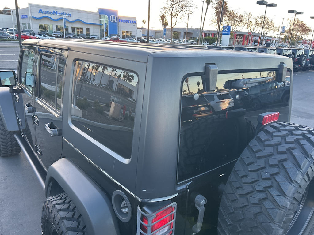 Thumbnail: 2017 Jeep Wrangler - 30