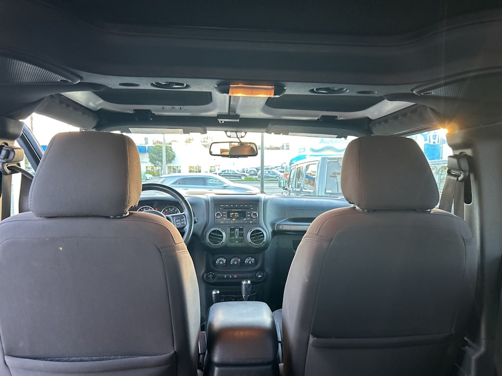 Thumbnail: 2017 Jeep Wrangler - 36