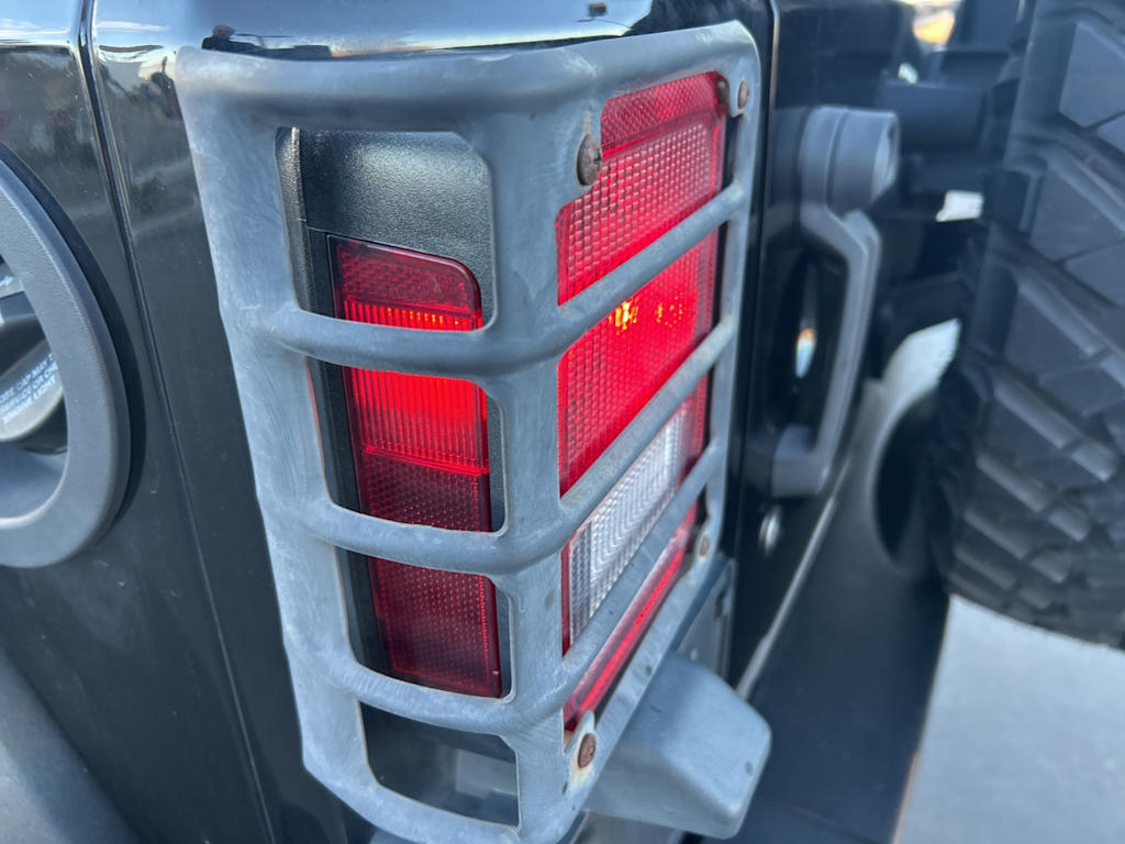 Thumbnail: 2017 Jeep Wrangler - 27