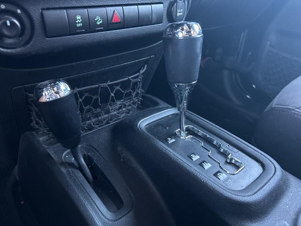 Thumbnail: 2017 Jeep Wrangler - 42